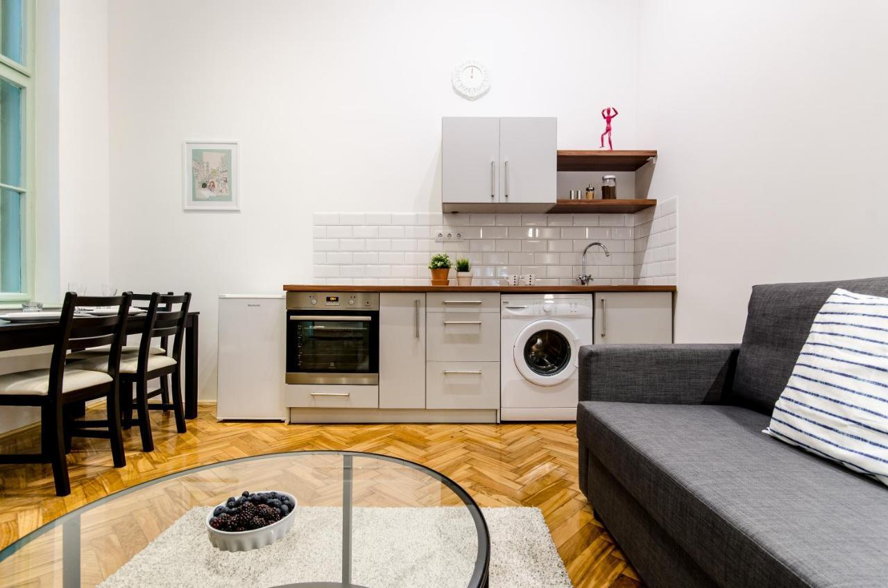 B63 2 Bedroom Apartment In Heart Of City Budapest Ngoại thất bức ảnh